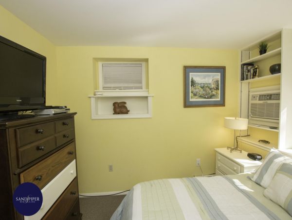 Cape Cod Home 994821