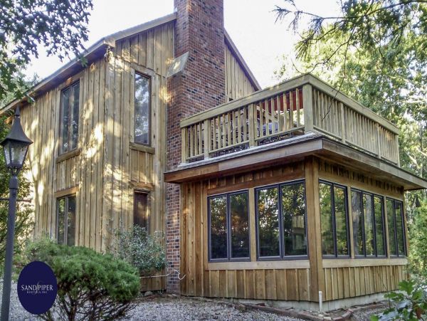 Cape Cod Home 994821