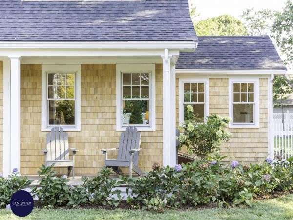 Cape Cod Home 994822