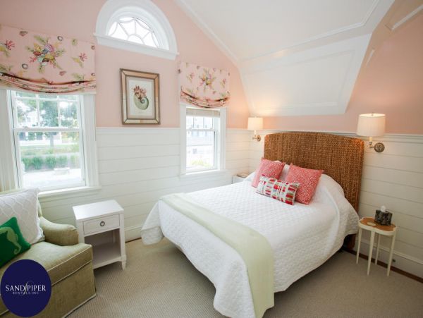 Cape Cod Home 994828