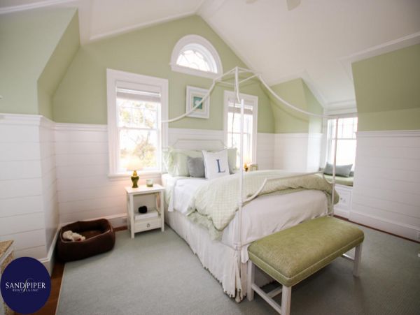 Cape Cod Home 994828