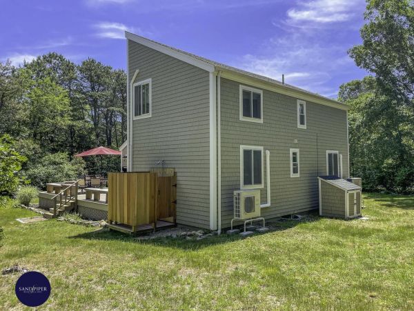 Cape Cod Home 994829