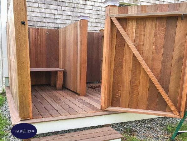 Cape Cod Home 994830