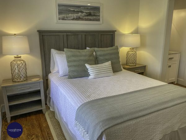 Cape Cod Home 994831
