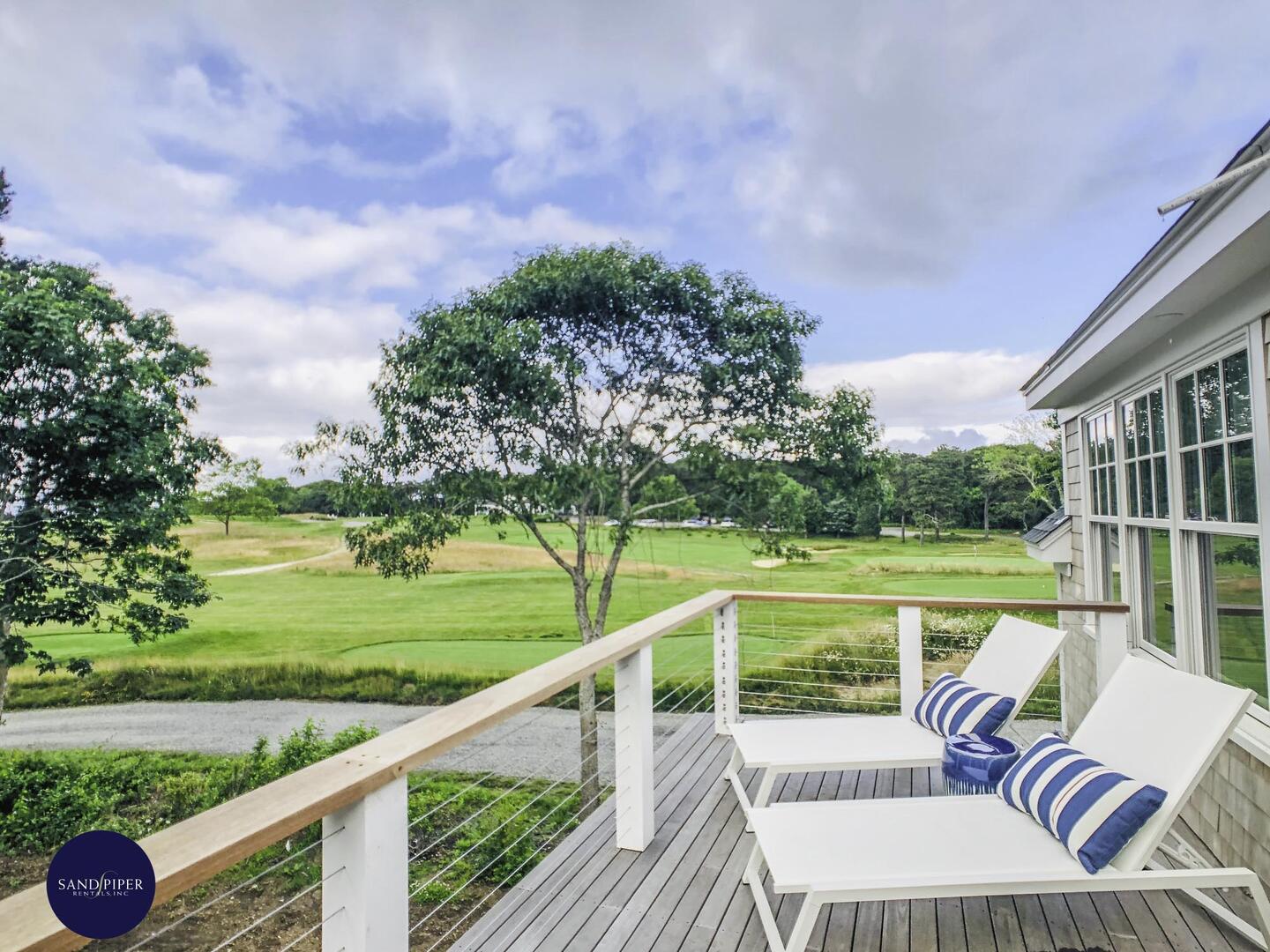 Cape Cod Home 994831