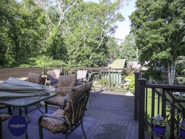 Cape Cod Home 994833