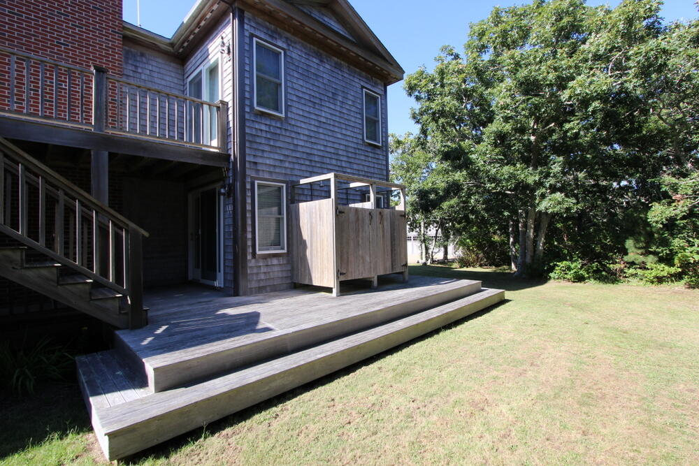 Cape Cod Home 994835