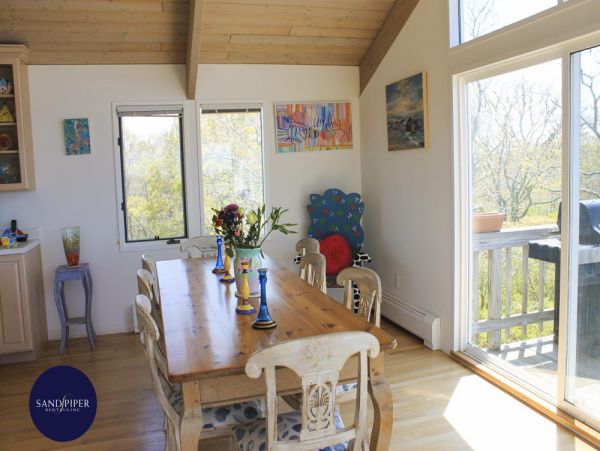 Cape Cod Home 994836