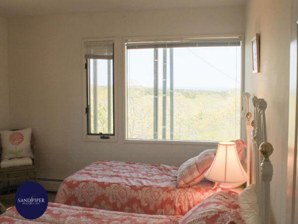 Cape Cod Home 994836