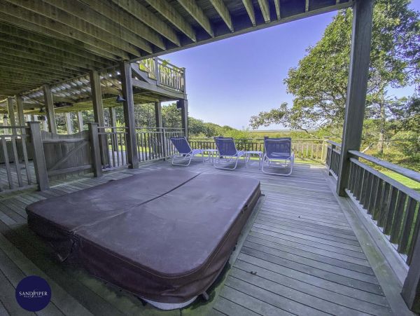 Cape Cod Home 994837