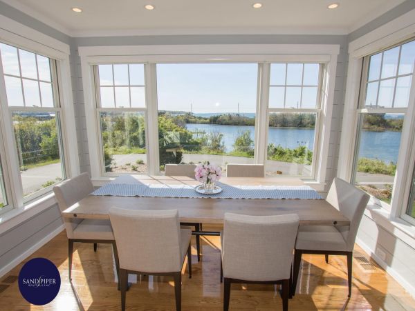 Cape Cod Home 994839