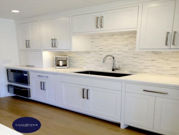 Cape Cod Home 994840