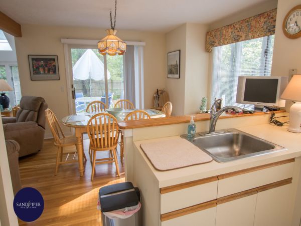 Cape Cod Condo 994841