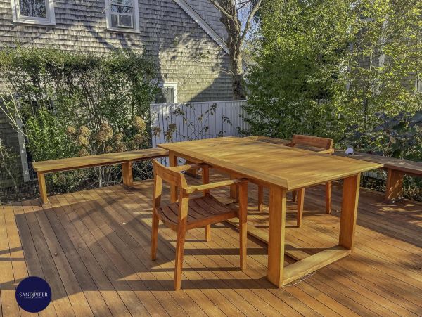 Cape Cod Home 994843
