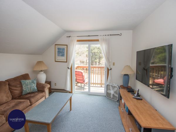 Cape Cod Home 994845