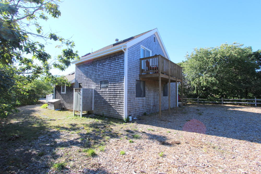 Cape Cod Home 994845