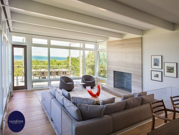 Cape Cod Home 994846