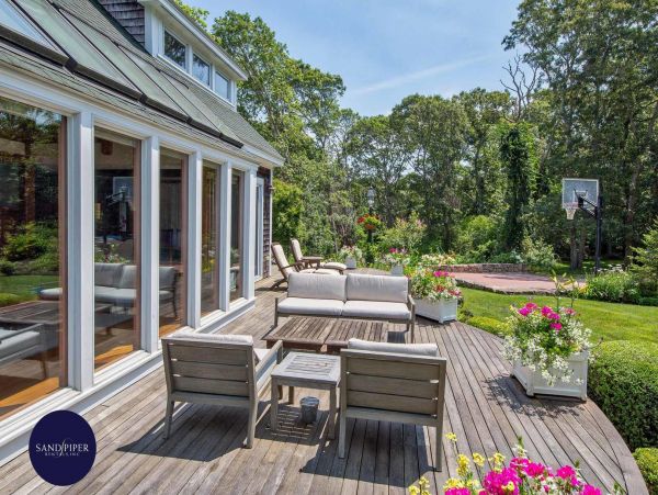 Cape Cod Home 994848