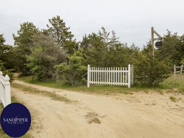 Cape Cod Home 994849