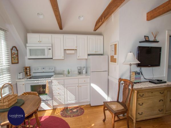 Cape Cod Home 994850