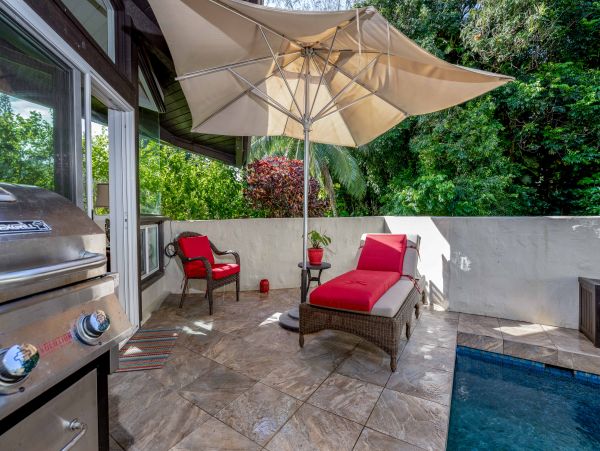 Princeville Charming Vacation Town Home With Private Pool