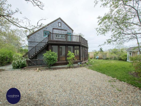 Cape Cod Home 994853