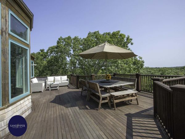 Cape Cod Home 994853