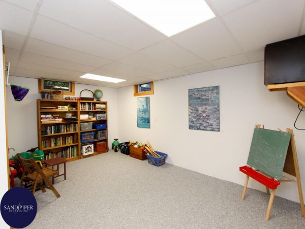 Cape Cod Home 994854