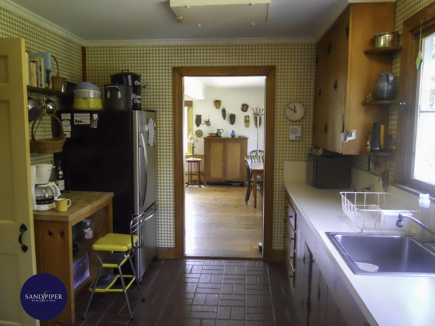 Cape Cod Home 994855