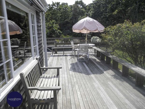 Cape Cod Home 994855