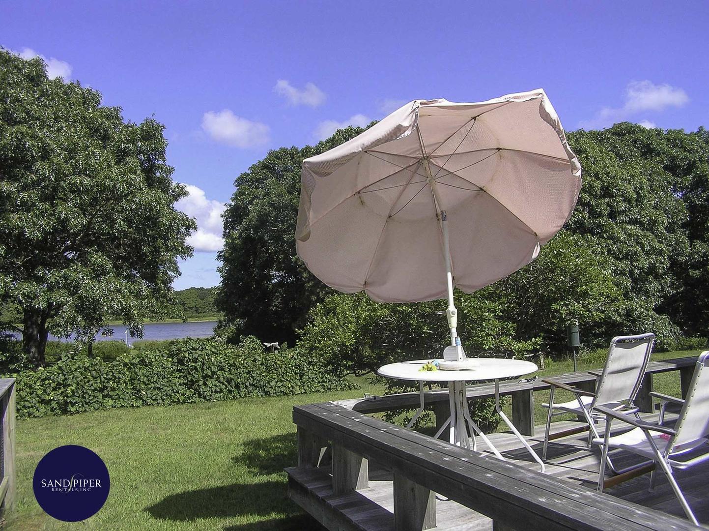 Cape Cod Home 994855