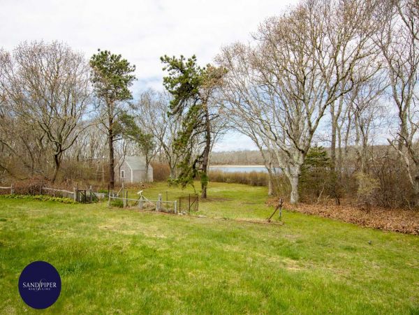 Cape Cod Home 994855