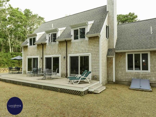 Cape Cod Home 994856