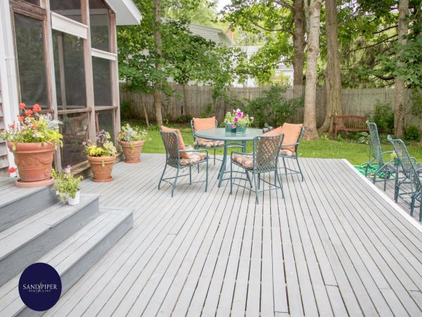 Cape Cod Home 994860