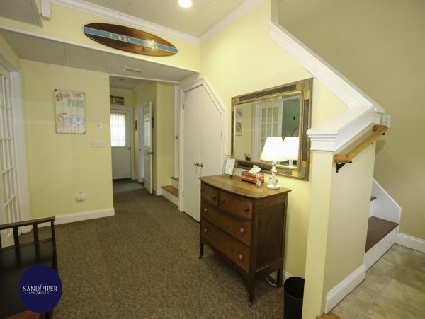 Cape Cod Home 994862