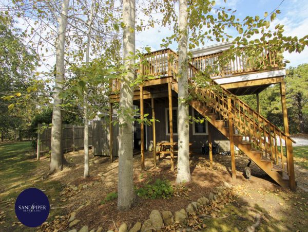 Cape Cod Home 994862