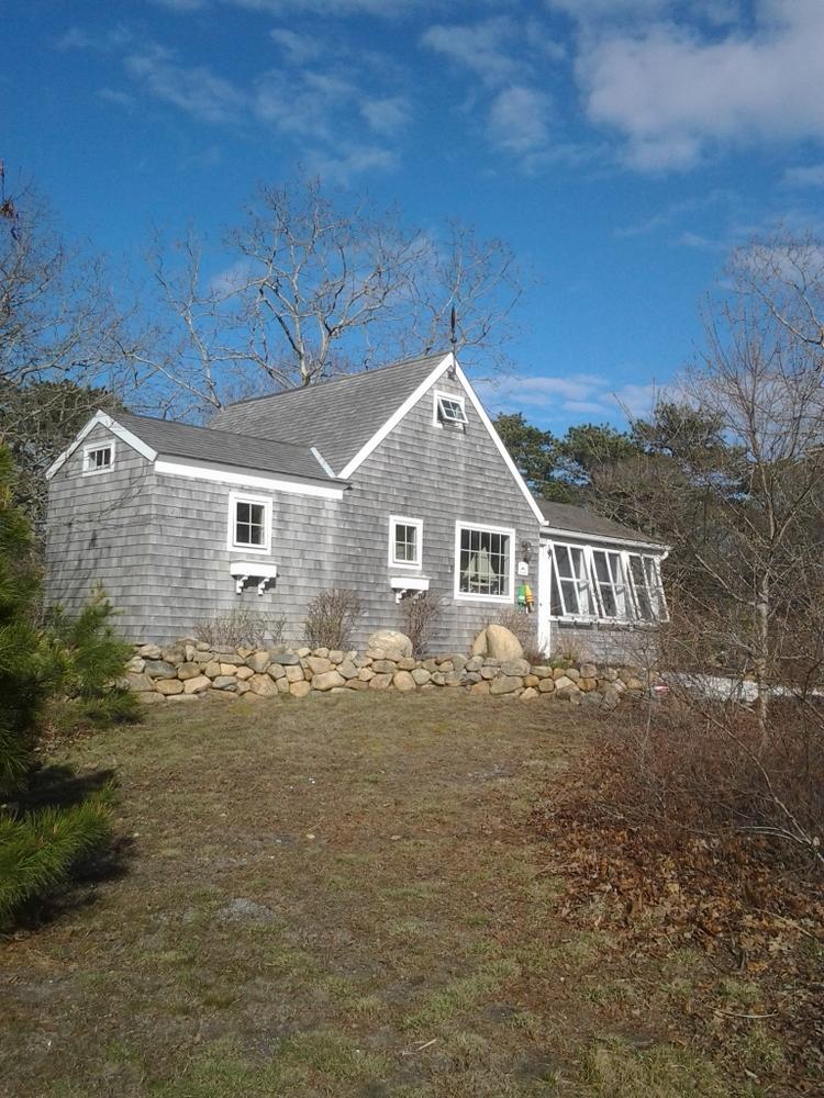 Cape Cod Home 994863
