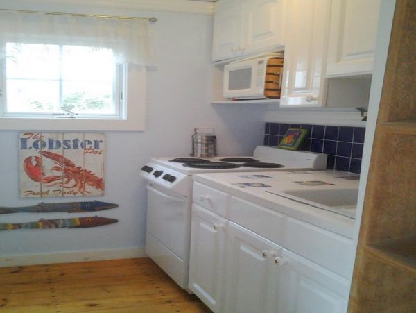 Cape Cod Home 994863