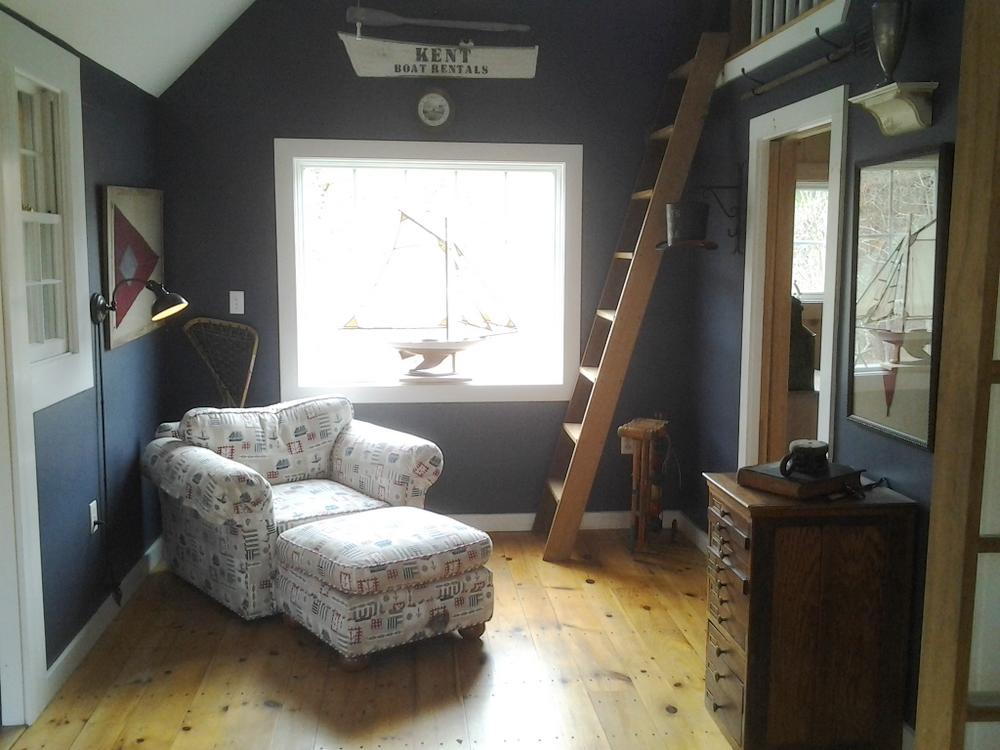 Cape Cod Home 994863