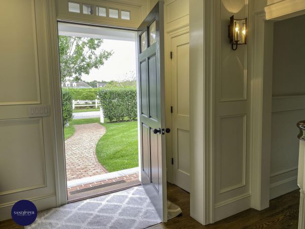 Cape Cod Home 994865
