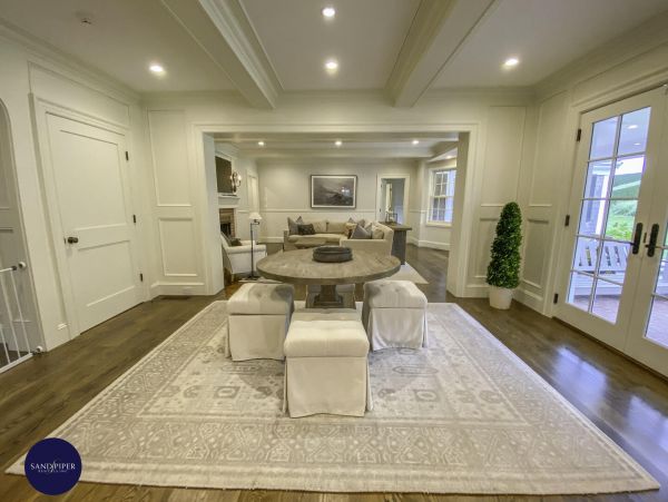 Cape Cod Home 994865