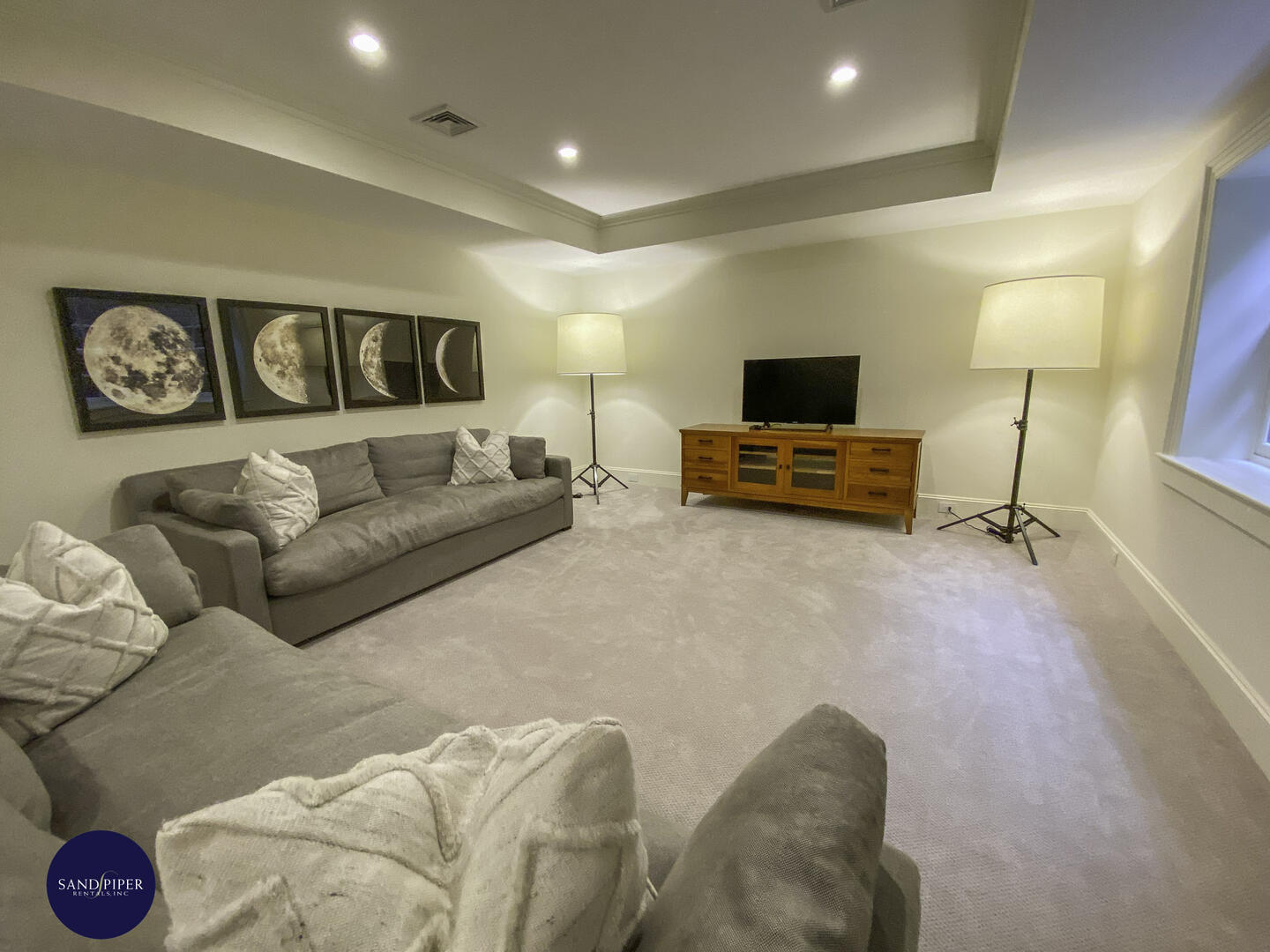 Cape Cod Home 994865