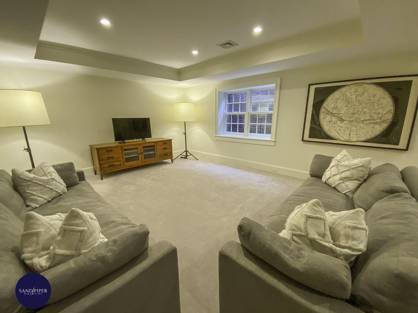 Cape Cod Home 994865