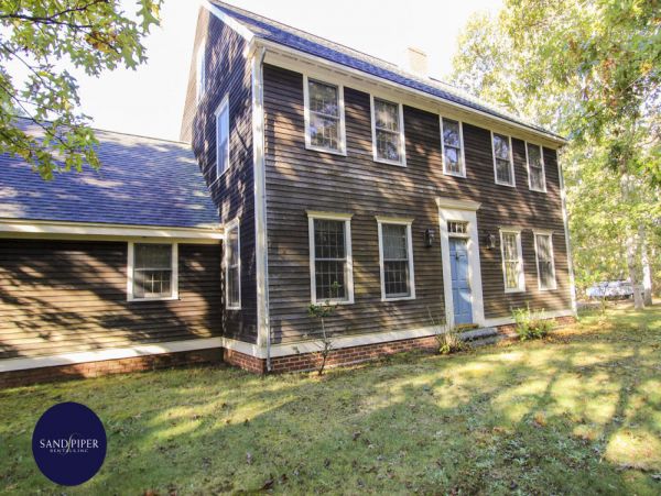 Cape Cod Home 994866