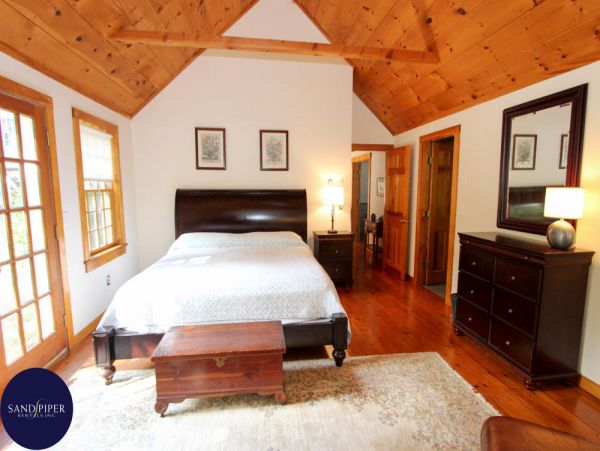 Cape Cod Home 994866