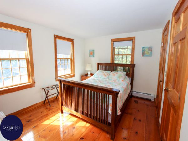 Cape Cod Home 994866