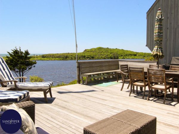 Cape Cod Home 994867