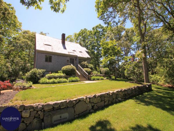 Cape Cod Home 994868