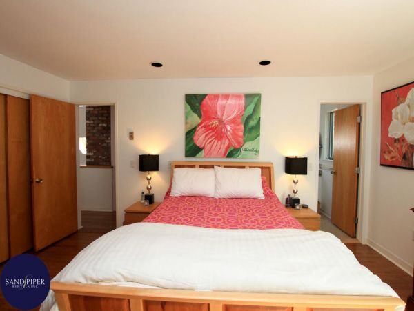 Cape Cod Home 994868