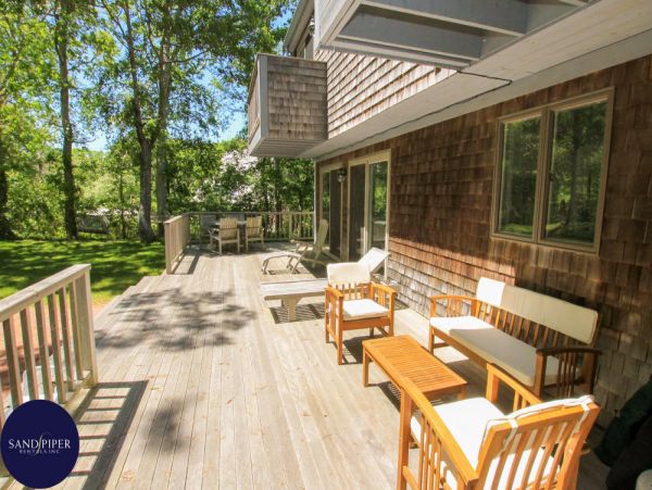 Cape Cod Home 994868